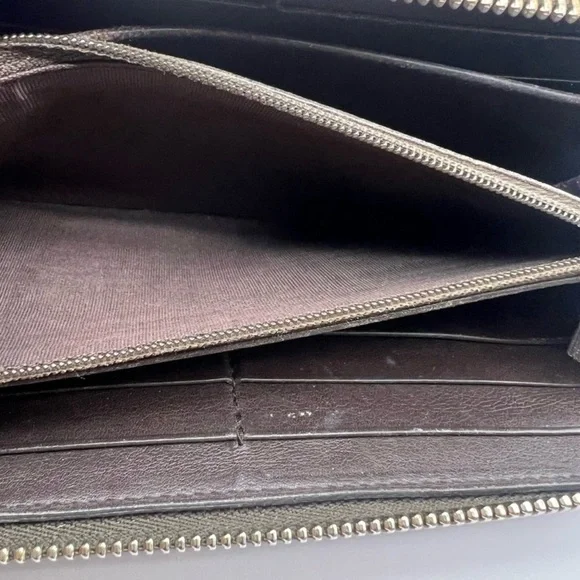 Authentic Gucci GG Canvas Leather Zip Around Wallet Interlocking G - Picture 8 of 15